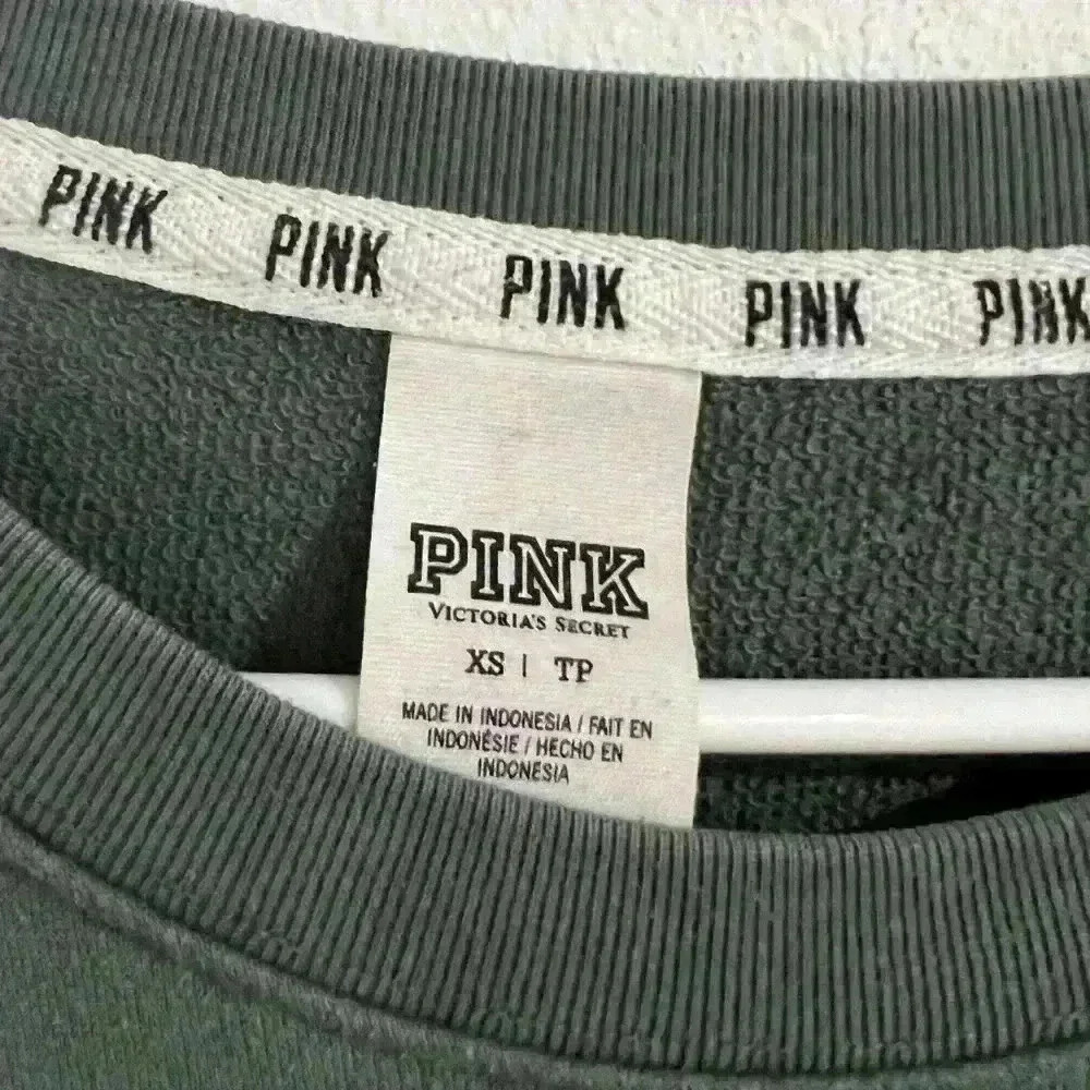 PINK green long sleeve shirt size S in great used condition casual wear - Picture 4 of 5